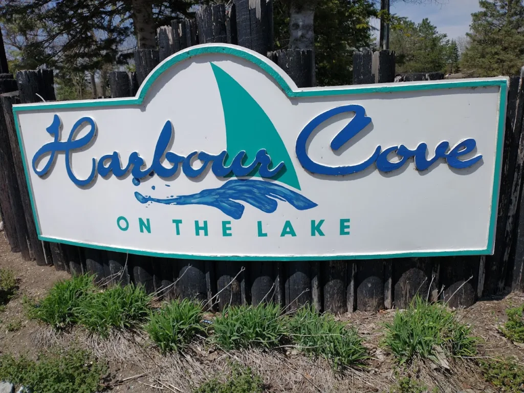 harbour cove condos entry sign
